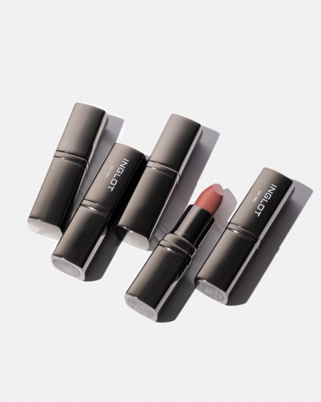 ROUGE À LÈVRES Q10